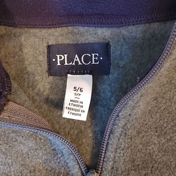 🍀3 for $25 🍀 Children's Place Boys fleece sweater - Picture 2 of 4